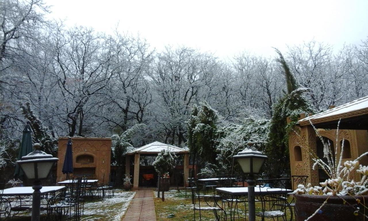 Hotel Restaurant Les Etoiles Du Toubkal Imlil  Dış mekan fotoğraf